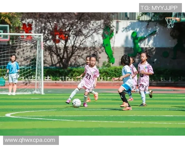 足球星三兄弟并肩追梦绿茵场谱写荣耀与激情新传奇